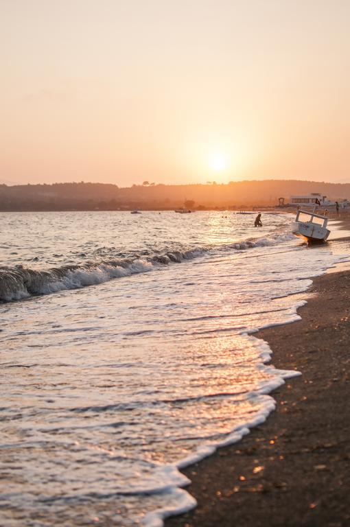 Mali Beach Siğacık Εξωτερικό φωτογραφία